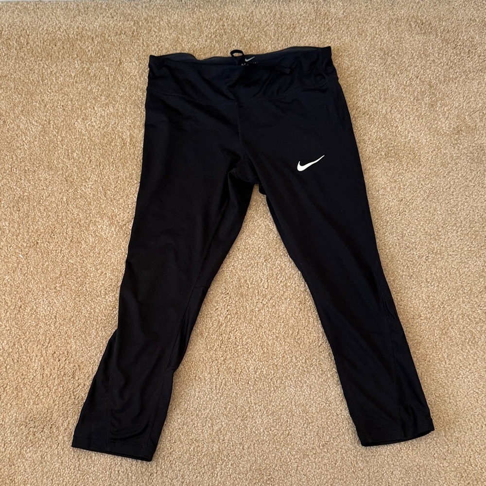 Nike Black Workout Capris